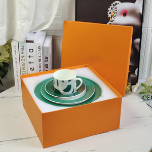 Ensemble de dîner en porcelaine osseuse de la piste verte européenne à prix réduit, ensemble de 2 pièces - Product Image 6