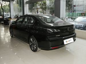 La <span class=keywords><strong>Peugeot</strong></span> 408 Luxury Edition de 2025, équipée d'un moteur 1.5T, présente des caractéristiques haut de gamme et son prix est raisonnable. - Product Image 2