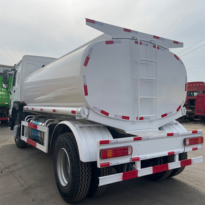 HOWO Camion-<span class=keywords><strong>citerne</strong></span> de carburant utilisé d'une capacité de 10000 <span class=keywords><strong>litres</strong></span>/Camion-<span class=keywords><strong>citerne</strong></span> de pétrole lourd 4X2 <span class=keywords><strong>Prix</strong></span> - Product Image 3
