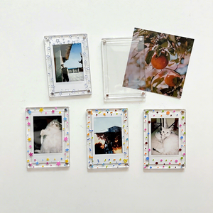 Nouveau design, support <span class=keywords><strong>photo</strong></span> <span class=keywords><strong>Instax</strong></span> magnétique transparent en acrylique de 3 pouces, motif mignon imprimé, écologique, décoratif - Product Image 1