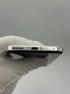 Venta al Por Mayor de Teléfonos Móviles HONOR Magic7 Pro Originales Desbloqueados, Usados, 99% Nuevos, con Excelente Batería, 5G, de Segunda Mano - Product Image 5