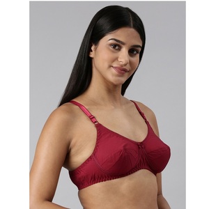 Soutien-gorge couleur bordeaux pour femme, doux, extensible et confortable, idéal pour les tenues ethniques - Product Image 5