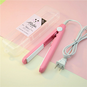 <span class=keywords><strong>Mini</strong></span> <span class=keywords><strong>Lisseur</strong></span> Électrique en Céramique PTC LED Personnalisé OEM pour <span class=keywords><strong>Cheveux</strong></span> <span class=keywords><strong>Courts</strong></span>, Utilisation en Voyage, Hôtel et Domestique - Product Image 5