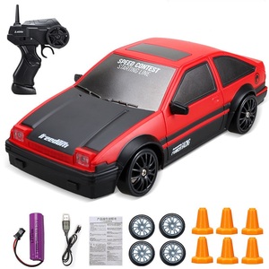 Coche RC Recargable a Escala 1/24, 4WD, Velocidad de 20 km/h, Todoterreno, Derrape, Control Remoto, 2.4 GHz, Resistente a Impactos - Product Image 5