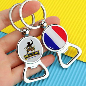 Xun Xin al por mayor logotipo personalizado llaveros Mini abrebotellas llavero 3D Metal esmalte España turista recuerdo llaveros personalizados - Product Image 2