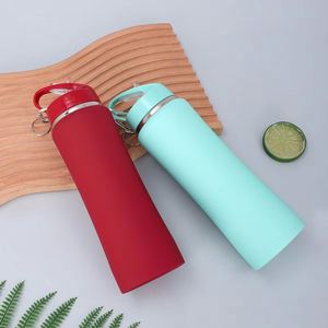 Bouteille d'eau sport en acier inoxydable personnalisable par sublimation, 600 ml, 750 ml, avec couvercle à paille, portable pour le camping et la gym - Product Image 1