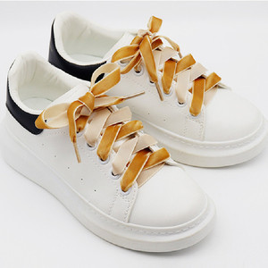 حذاء olin مخصص للبيع بالجملة بشريط مخملي عالي الجودة أربطة أحذية رياضية للنساء - Product Image 5