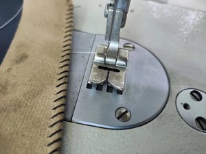 Máquina de Coser Industrial de Alta Resistencia con Gancho Grande, Puntada Zigzag, Aguja Única, 220V, Automática, para el Hogar - Product Image 3