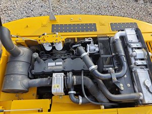Excavatrice Komatsu PC200 d'occasion en bon état Origine Japon à vendre avec prix d'usine-Composants de la boîte de vitesses du moteur inclus - Product Image 4