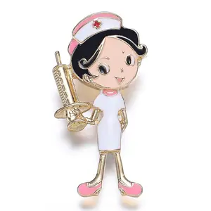 कार्टून डॉक्टर नर्स आकार ब्रोच पिन के लिए चिकित्सा आभूषण उपहार/स्नातक छात्र तामचीनी ब्रोच प्यारा सोने पिन धातु