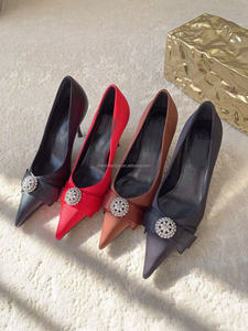 Zapatos de Tacón de Satén con Punta en Pico de 90 mm, Luxury Avenue Palazzo, Diseño de Lazo con Pedrería Brillante - Product Image 4