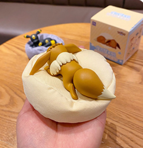 Anime japonais, 9 pièces/boîte, série Pokemoned Sleeping Eevee, boîte <span class=keywords><strong>mystère</strong></span>, figurines d'action en PVC, jouets miniatures décoratifs - Product Image 5