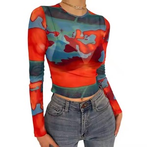 T-shirt Crop Top da donna con Design a blocchi di colore a contrasto di nuovo stile con logo personalizzato a manica lunga da donna - Product Image 1