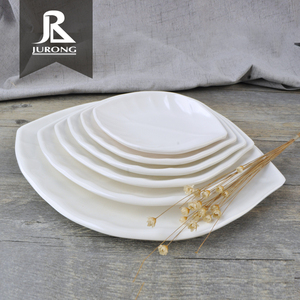 Imprimés de feuilles de banane, plaques en <span class=keywords><strong>plastique</strong></span> incassables 7 pouces, forme unique, nouveau produit 2019 - Product Image 3