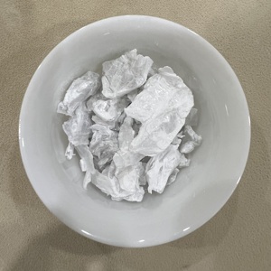 Soyulmuş gübre toplantısı için yüksek saflıkta endüstriyel sınıf magnezyum klchloride susuz pul tuz - Product Image 5