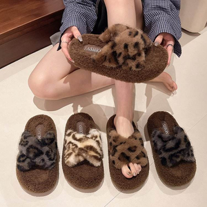 Venta al por Mayor de Suelas de PVC de Alta Calidad, Pantuflas Modernas, Forro de Piel Sintética, Zapatos Planos para Mujer al por Mayor - Product Image 1