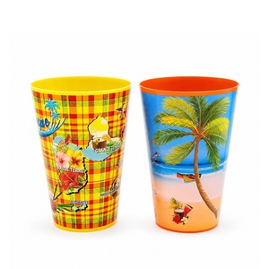 Coupe <span class=keywords><strong>de</strong></span> stade avec impression <span class=keywords><strong>de</strong></span> <span class=keywords><strong>la</strong></span> carte des î<span class=keywords><strong>les</strong></span> <span class=keywords><strong>de</strong></span> <span class=keywords><strong>la</strong></span> <span class=keywords><strong>Guadeloupe</strong></span> Grande-Terre, Basse-Terre, Marie-Galante, <span class=keywords><strong>Les</strong></span> Saintes - Souvenir d'événement sportif - Product Image 1