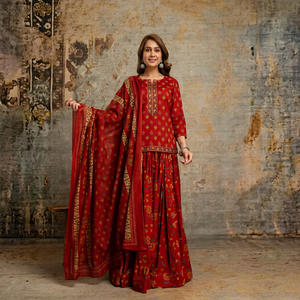 ชุดคุर्ติผ้าฝ้ายสีแดงมารูนสุดหรูพร้อมกระโปรงยาวลายดอกไม้แบบดั้งเดิมสำหรับผู้หญิง สวมใส่ในโอกาสพิเศษ - Product Image 1