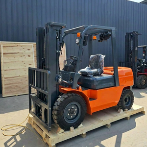 Chariots élévateurs diesel 3, 3,5, 4, 5 tonnes à moteur japonais, certifiés CE ISO, électriques tout-terrain, durables, à prix d'usine et abordables - Product Image 1