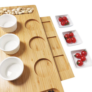Juego de tabla de quesos de bambú con 4 cajones y juego de cuchillos de acero inoxidable para servir y entretener - Product Image 5