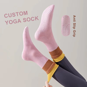 Logotipo personalizado Grip Yoga Sock Design Tripulação Mulheres Algodão Pilates Meias Esportes Anti Slip Yoga Pilates Meias - Product Image 1