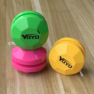 Vente en gros de mini yo-yo pour enfants, yo-yo classique à surface polygonale de couleur unie brillante, petit yo-yo à manivelle, jouet de jeu de balle - Product Image 3