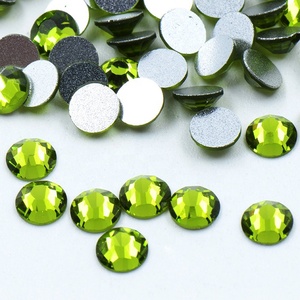 SS20 cristal clair dos plat sans Hotfix argent déjoué dos strass pour robe - Product Image 3