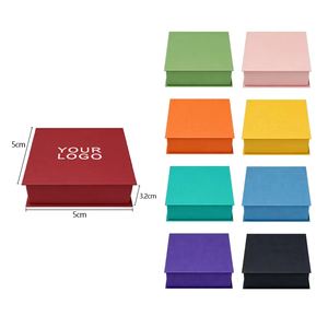 Cajas <span class=keywords><strong>de</strong></span> Regalo Cuadradas con Forma <span class=keywords><strong>de</strong></span> <span class=keywords><strong>Libro</strong></span>, Impresión Personalizada, Papel <span class=keywords><strong>de</strong></span> Regalo en Diferentes Tamaños y Colores, Empaque Ecológico para Recuerdos <span class=keywords><strong>de</strong></span> Boda, Perfumes, Cosméticos y Velas - Product Image 1