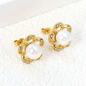 Pendientes de Moda en Oferta, Chapados en Oro de 18k, Acero Inoxidable, Circonita Cúbica, Joyería Impermeable, Diamantes, Perlas, Diseño de Flor Hueca - Product Image 3