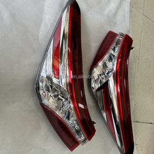 Cụm đèn hậu <span class=keywords><strong>LED</strong></span> <span class=keywords><strong>Camry</strong></span> 2019-2023, bao gồm đèn xi nhan, đèn phanh và đèn hậu, sản phẩm chính hãng - Product Image 5