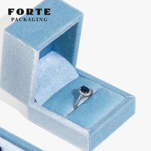 Boîte de présentation de bijoux de luxe en velours pour bracelets, colliers, boucles d'oreilles et bagues, personnalisable avec logo, vente en gros - Product Image 1