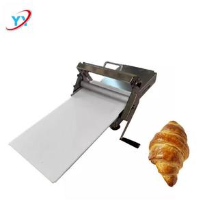 Petit <span class=keywords><strong>laminoir</strong></span> à pâtisserie manuel pour la fabrication de <span class=keywords><strong>pâte</strong></span> <span class=keywords><strong>feuilletée</strong></span> - Product Image 1