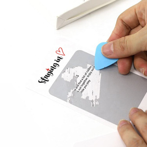 Carte de proposition de demoiselle d'honneur à gratter personnalisée Seras-tu ma carte de demoiselle d'honneur - Product Image 3