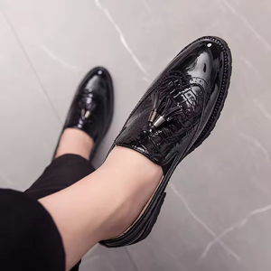 Chaussures habillées pour hommes en cuir véritable britannique de haute qualité, design de luxe pour affaires, à lacets, motif fait main, très vendues - Product Image 6
