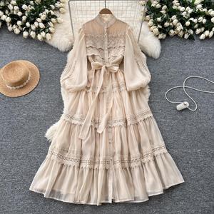 Vestido Maxi Retro Estilo Corte Francés 2026 para Mujer con Cuello Alto, Encaje Calado y Flores, Cintura Natural - Product Image 4
