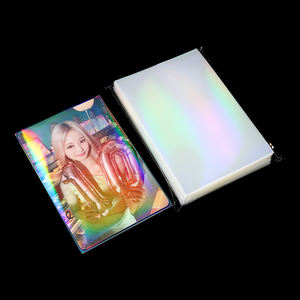 Nuevo Lanzamiento HOLOGRAPHIC DEFENDER Fundas para Tarjetas Fotográficas KPOP con Efectos de Arcoíris de Doble Cara, 58x89mm, Material PP, Sellado Térmico - Product Image 2