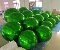 Boule de miroir gonflable verte Boule de miroir de Noël verte Ballon brillant vert pour la décoration extérieure de Noël