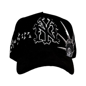 Spedizione Rapida Cappellino Unisex alla Moda con Logo Ricamato 3D a 5 Pannelli in Camoscio Glitterato Rosso Satinato per Esterni con Strass - Product Image 6