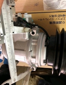 Gran oferta, compresor de aire acondicionado de 24V D275-2_DS KOMATSU 4709228 / 506211-4930 / 10S13C/8FK351127-261, Construcción fuerte y larga vida útil - Product Image 2
