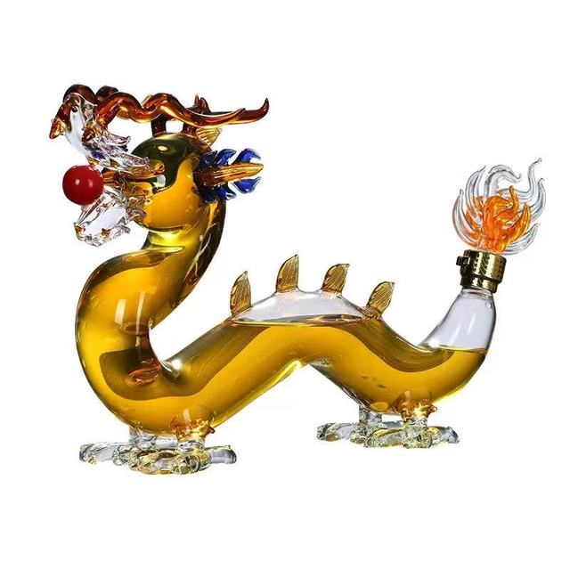Customization Unique 1000ml Hand-made High Borosilicate Dragon Shape Glass Whiskey Decanter Box Set
