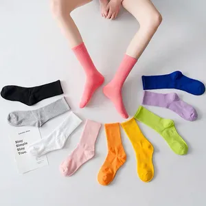 Calcetines deportivos de algodón para mujer, calcetín de tubo con logo personalizado, jacquard, a la moda