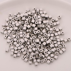 Perles carrées 44 mm en résine plastique électroplaquée pour la fabrication de bracelets – Or KC, Cuivre Rouge, Or Blanc - Product Image 4