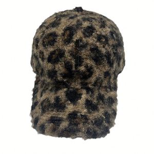 Casquette de baseball 6 panneaux en tartan écossais britannique, visière incurvée, en polaire Sherpa épaisse et chaude, en tweed épais 100% polyester, collection Hiver 2025 - Product Image 5