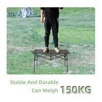 Meubles d'extérieur modernes et abordables, table et chaises pliantes portables pour le camping, pour une utilisation à la ferme et à l'école