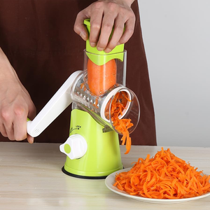 Mandoline rotative à manivelle avec pieds ventouses pour une stabilité accrue, hachoir à légumes et râpe à fromage avec verrou de sécurité - Product Image 2
