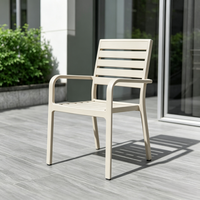 Ensemble de salle à manger extérieur en aluminium de qualité commerciale avec table extensible et chaises empilables pour hôtel, villa, terrasse de café