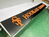 Lettres 3D personnalisées en aluminium orange avec éclairage LED, signalétique moderne pour la publicité extérieure
