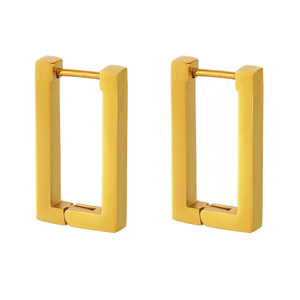 <span class=keywords><strong>Orecchini</strong></span> in acciaio inossidabile alla moda Non sbiaditi <span class=keywords><strong>orecchini</strong></span> a cerchio <span class=keywords><strong>rettangolari</strong></span> placcati in <span class=keywords><strong>oro</strong></span> 18K con fibbia geometrica dell'orecchio da donna - Product Image 6