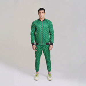 Chándal Unisex Verde con Estampado Geométrico, Cortavientos, con Capucha, Forro Polar, Cierre con Cordón, Bolsillos Laterales, Ropa Casual de Invierno - Product Image 1