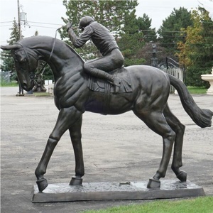 Statua di Cavaliere in Bronzo Antico a Grandezza Naturale per Esterni, Statue di Soldati Romani con Cavallo in Bronzo - Product Image 2